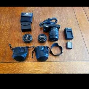 Samsung NX200 mirrorless camera